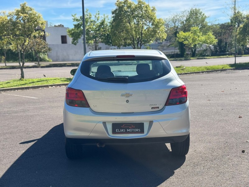 ONIX 1.4 MPFI LT 8V FLEX 4P MANUAL - 2014 - BENTO GONçALVES