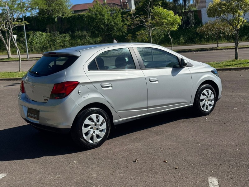 ONIX 1.4 MPFI LT 8V FLEX 4P MANUAL - 2014 - BENTO GONçALVES