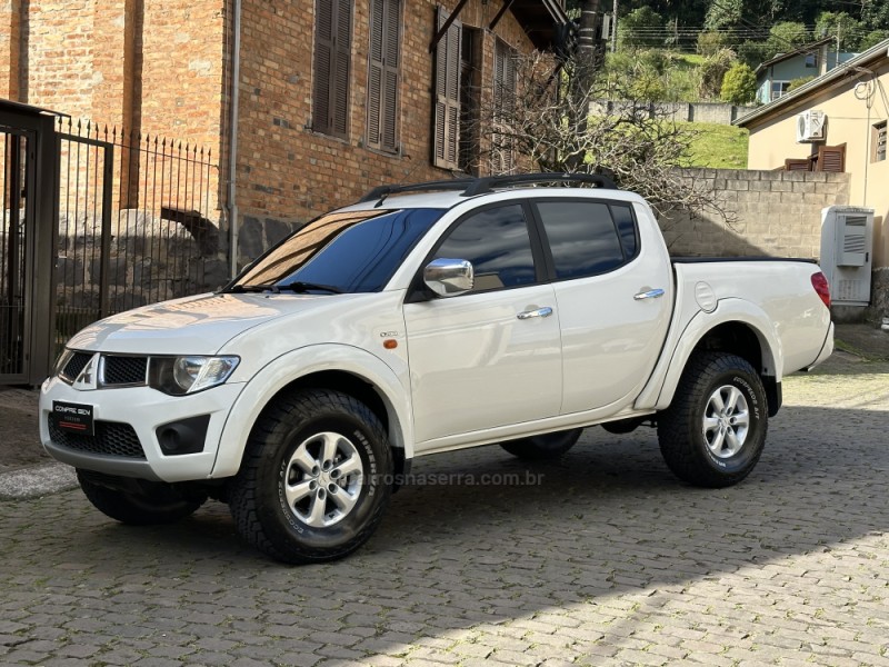 L200 TRITON 3.2 HPE 4X4 CD 16V TURBO INTERCOOLER DIESEL 4P AUTOMÁTICO - 2011 - CAXIAS DO SUL