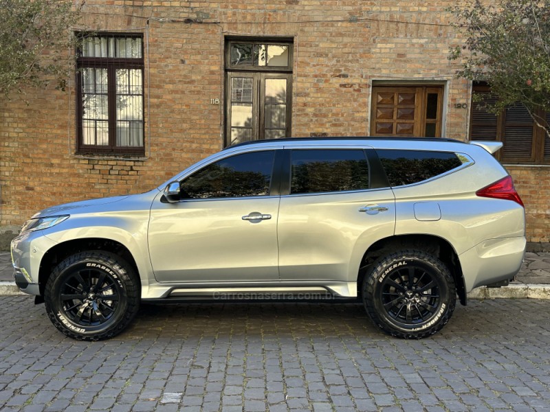 PAJERO SPORT 2.4 HPE-S 4X4 DIESEL 4P AUTOMÁTICO - 2020 - CAXIAS DO SUL