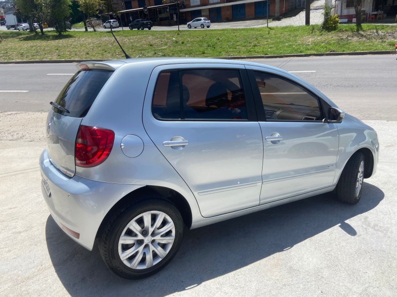 FOX 1.0 MI 8V FLEX 4P MANUAL - 2013 - CAXIAS DO SUL