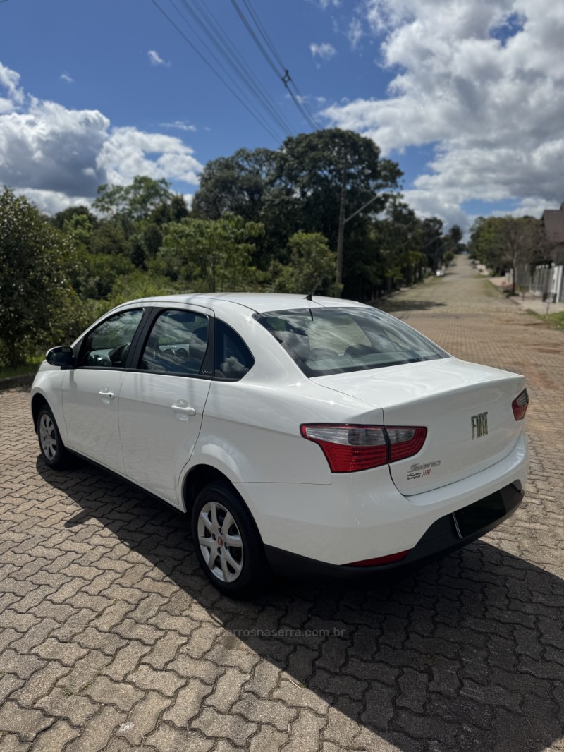 GRAND SIENA 1.0 ATTRACTIVE 8V FLEX 4P MANUAL - 2021 - BENTO GONçALVES