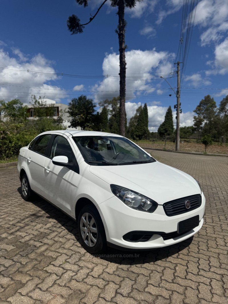 GRAND SIENA 1.0 ATTRACTIVE 8V FLEX 4P MANUAL - 2021 - BENTO GONçALVES