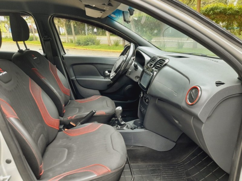 SANDERO 1.6 STEPWAY RIP CURL 8V FLEX 4P AUTOMATIZADO - 2017 - FARROUPILHA