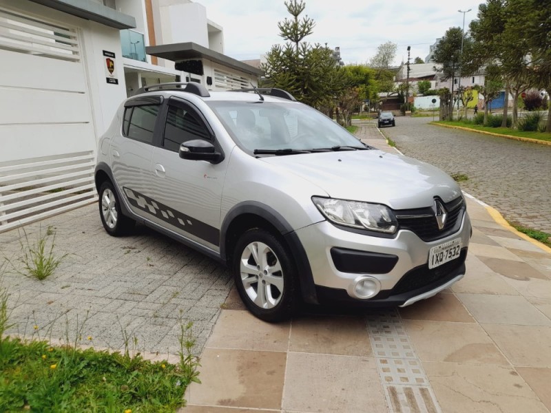 SANDERO 1.6 STEPWAY RIP CURL 8V FLEX 4P AUTOMATIZADO - 2017 - FARROUPILHA