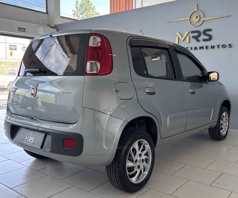UNO 1.0 EVO VIVACE 8V FLEX 4P MANUAL - 2015 - CAXIAS DO SUL