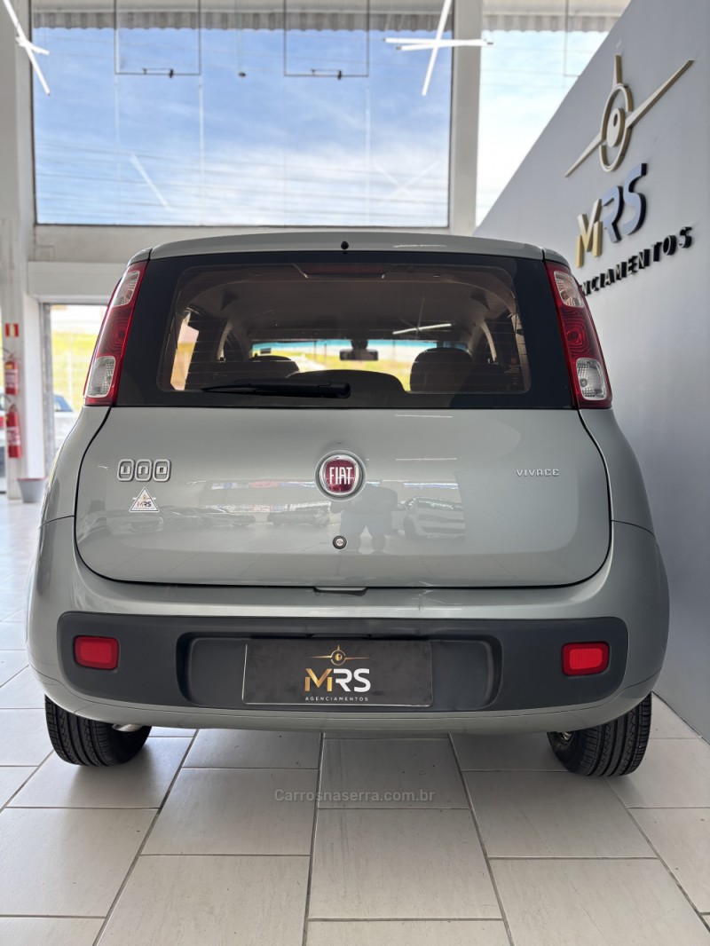 UNO 1.0 EVO VIVACE 8V FLEX 4P MANUAL - 2015 - CAXIAS DO SUL
