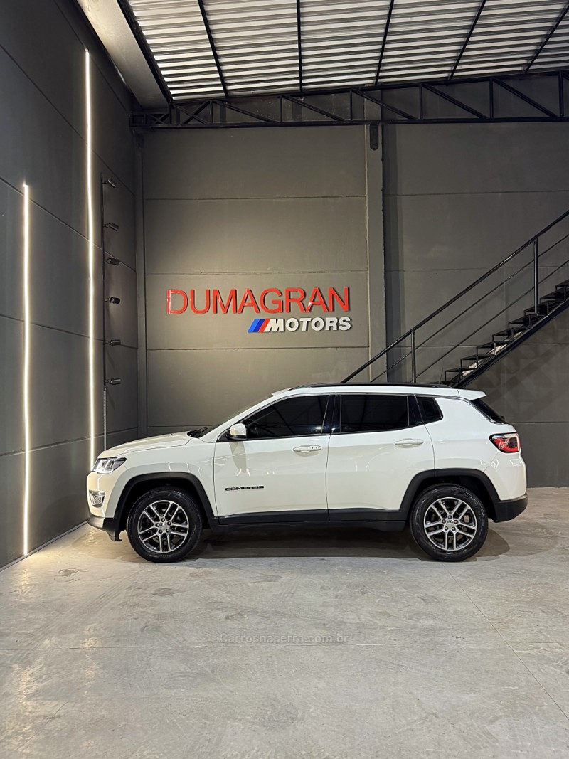 COMPASS 2.0 16V FLEX SPORT AUTOMÁTICO - 2020 - PASSO FUNDO