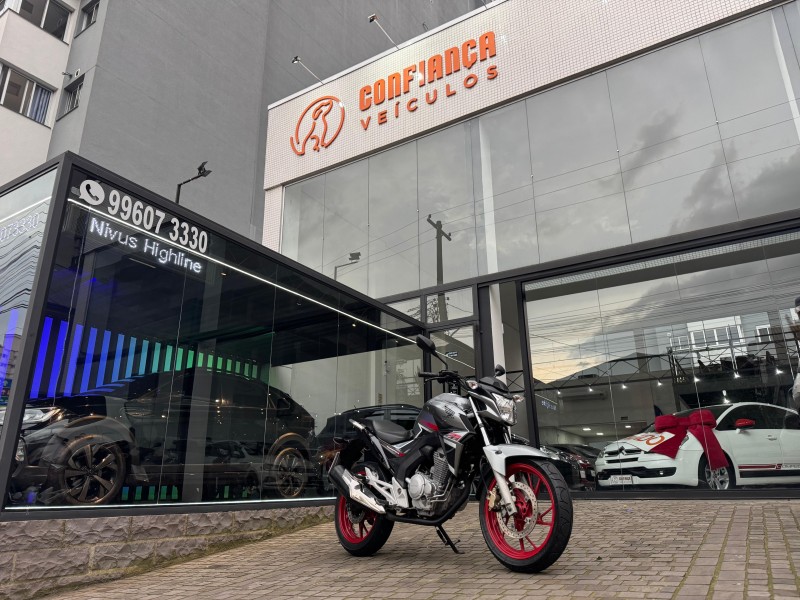 CB 250F TWISTER CBS