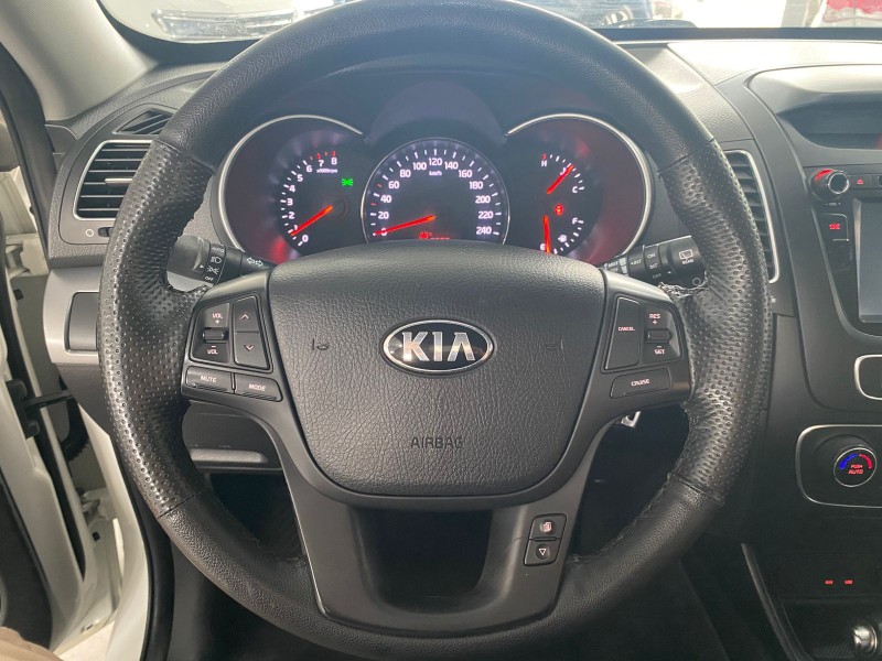 SORENTO 2.4 EX2 4X2 16V GASOLINA 4P AUTOMÁTICO - 2014 - LAJEADO
