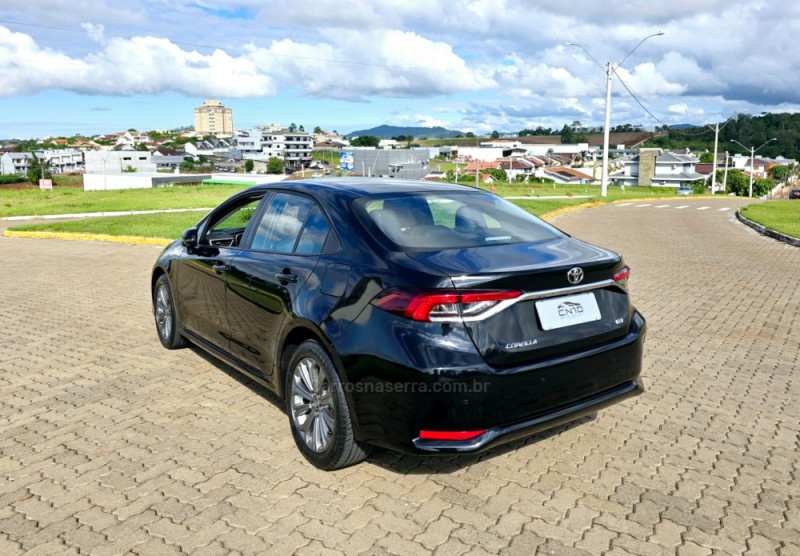 COROLLA 2.0 XEI 16V FLEX 4P AUTOMÁTICO - 2023 - LAJEADO