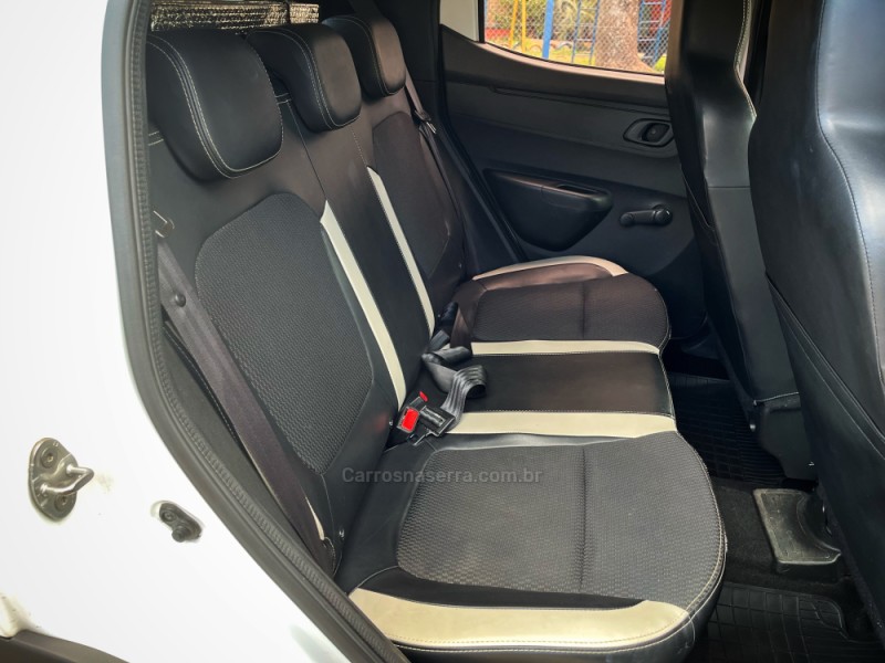 KWID 1.0 12V SCE FLEX INTENSE MANUAL - 2018 - SãO SEBASTIãO DO CAí