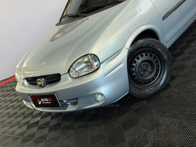 CORSA 1.0 MPFI CLASSIC SEDAN LIFE 8V FLEX 4P MANUAL - 2008 - VACARIA