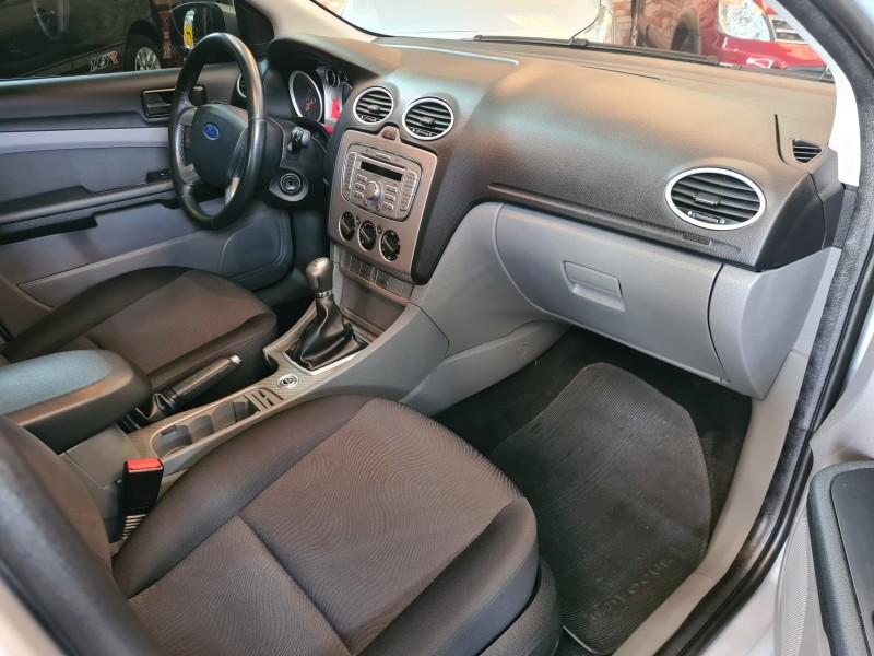 FOCUS 2.0 GLX 16V FLEX 4P MANUAL - 2013 - FARROUPILHA