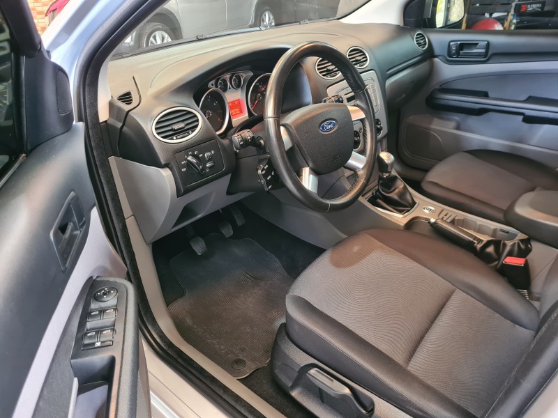 FOCUS 2.0 GLX 16V FLEX 4P MANUAL - 2013 - FARROUPILHA