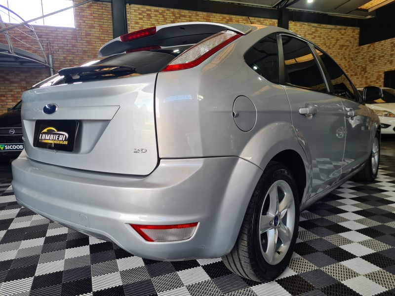 FOCUS 2.0 GLX 16V FLEX 4P MANUAL - 2013 - FARROUPILHA