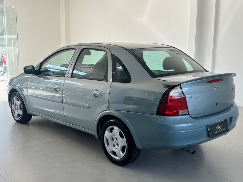 CORSA 1.8 MPFI MAXX SEDAN 8V GASOLINA 4P MANUAL - 2003 - BENTO GONçALVES