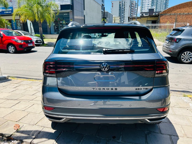 T-CROSS 1.4 HIGHLINE TSI 16V FLEX 4P AUTOMÁTICO - 2024 - CAXIAS DO SUL