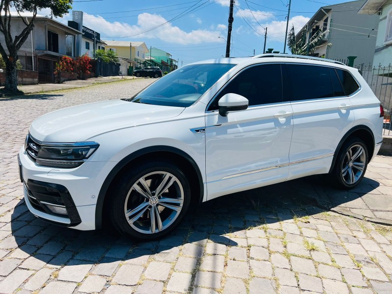 TIGUAN 2.0 ALLSPACE R-LINE 350 TSI 4X4 GASOLINA 4P - 2018 - CAXIAS DO SUL