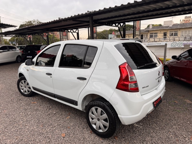SANDERO 1.0 EXPRESSION 16V FLEX 4P MANUAL - 2013 - NOVO HAMBURGO
