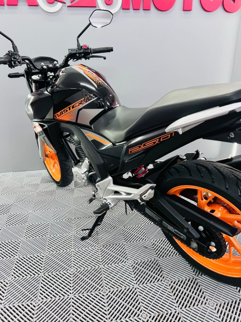 CB 250F TWISTER  - 2021 - CAMPO BOM