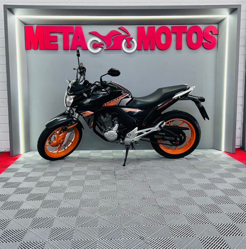 CB 250F TWISTER  - 2021 - CAMPO BOM