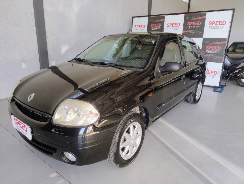 clio 1.0 rt sedan 16v gasolina 4p manual 2002 sao sebastiao do cai