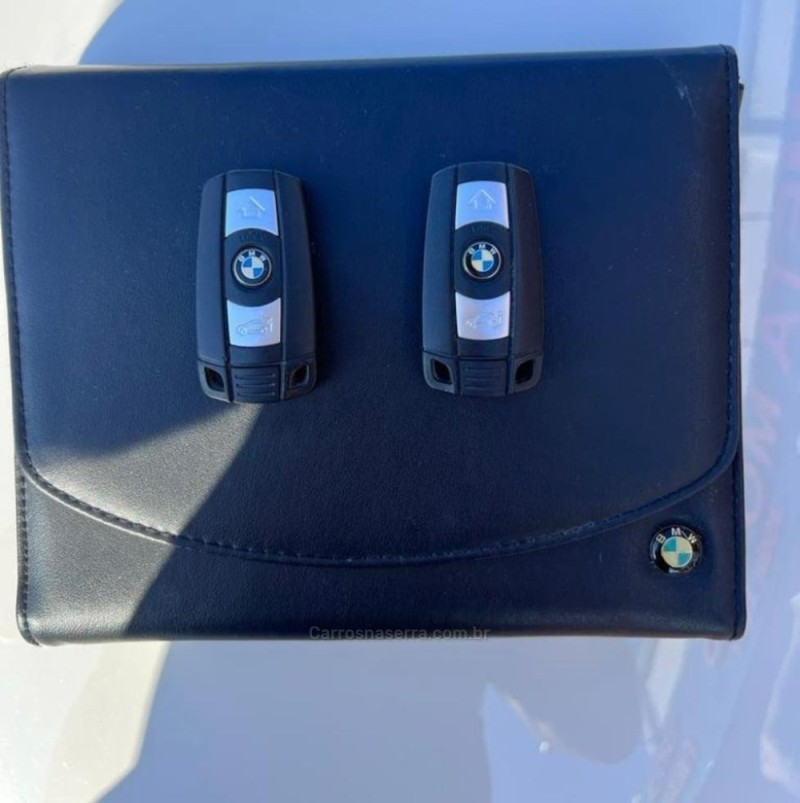 118I 2.0 UE71 16V GASOLINA 4P AUTOMÁTICO - 2011 - CAMPO BOM