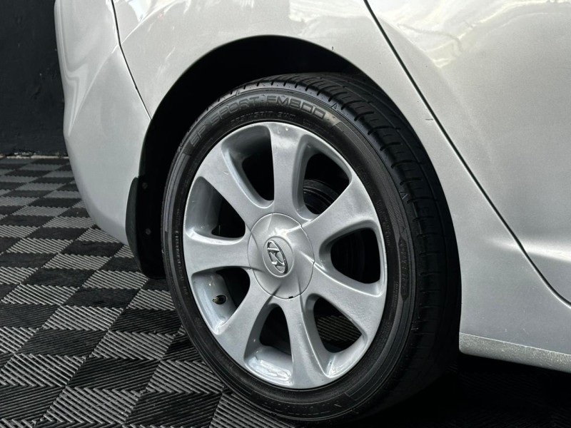 ELANTRA 1.8 GLS 16V GASOLINA 4P AUTOMÁTICO - 2012 - CAXIAS DO SUL