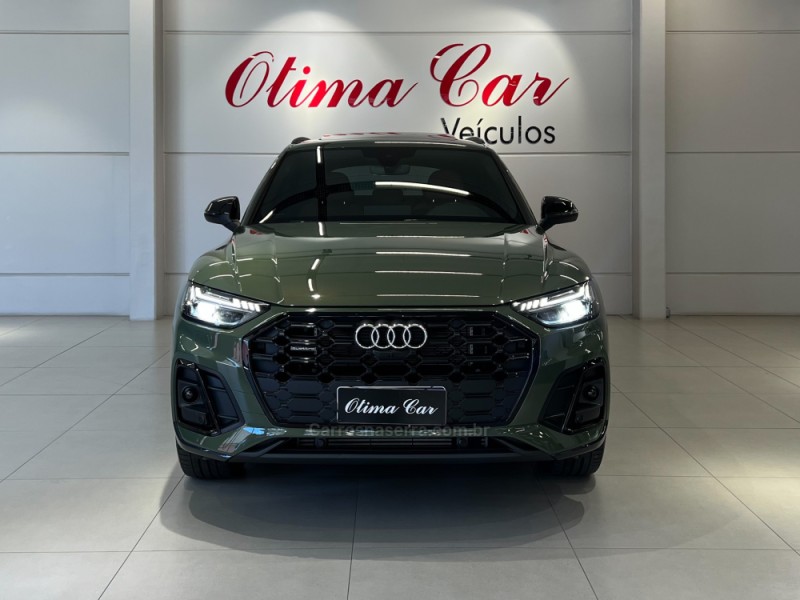 Q5 2.0 TFSI PERFORMANCE BLACK QUATTRO HÍBRIDO 4P AUTOMÁTICO - 2024 - FLORES DA CUNHA