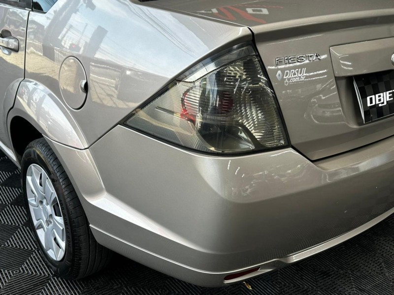 FIESTA 1.6 MPI SEDAN 8V FLEX 4P MANUAL - 2011 - CAXIAS DO SUL
