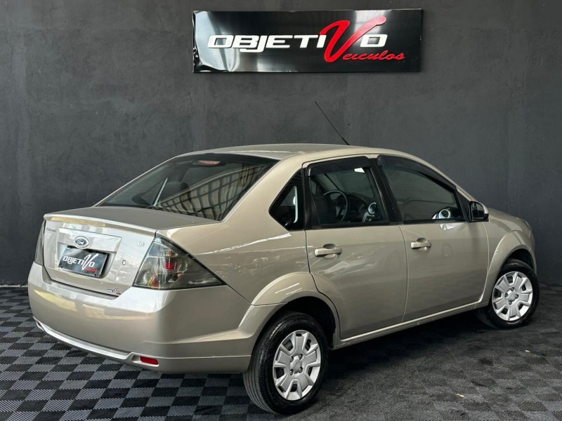 FIESTA 1.6 MPI SEDAN 8V FLEX 4P MANUAL - 2011 - CAXIAS DO SUL