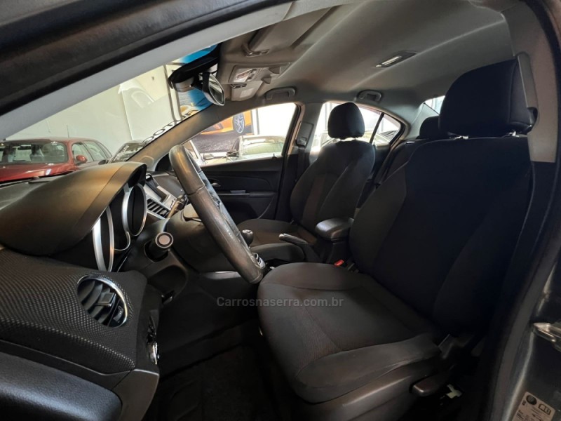 CRUZE 1.8 LT 16V FLEX 4P MANUAL - 2013 - CAMPO BOM