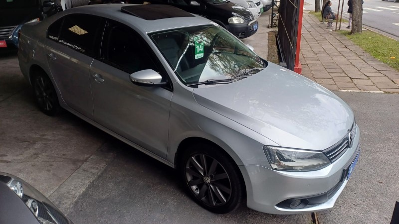 JETTA 2.0 COMFORTLINE FLEX 4P TIPTRONIC - 2014 - CAXIAS DO SUL