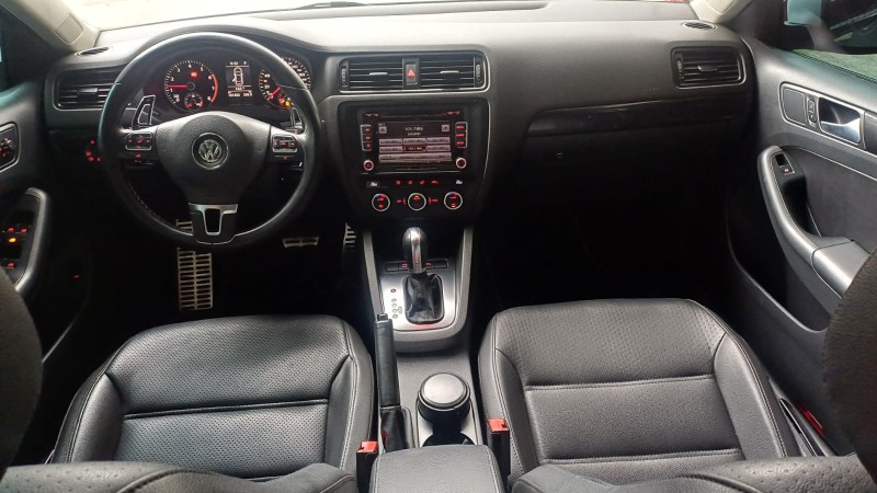 JETTA 2.0 COMFORTLINE FLEX 4P TIPTRONIC - 2014 - CAXIAS DO SUL