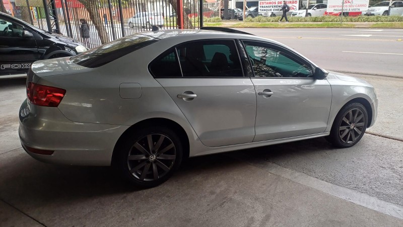 JETTA 2.0 COMFORTLINE FLEX 4P TIPTRONIC - 2014 - CAXIAS DO SUL