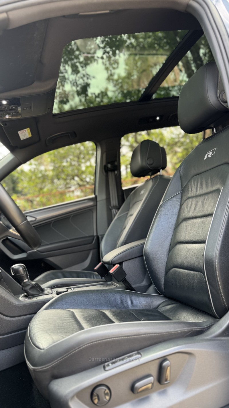 TIGUAN 2.0 ALLSPACE R-LINE 350 TSI 4X4 GASOLINA 4P - 2019 - NOVA PRATA
