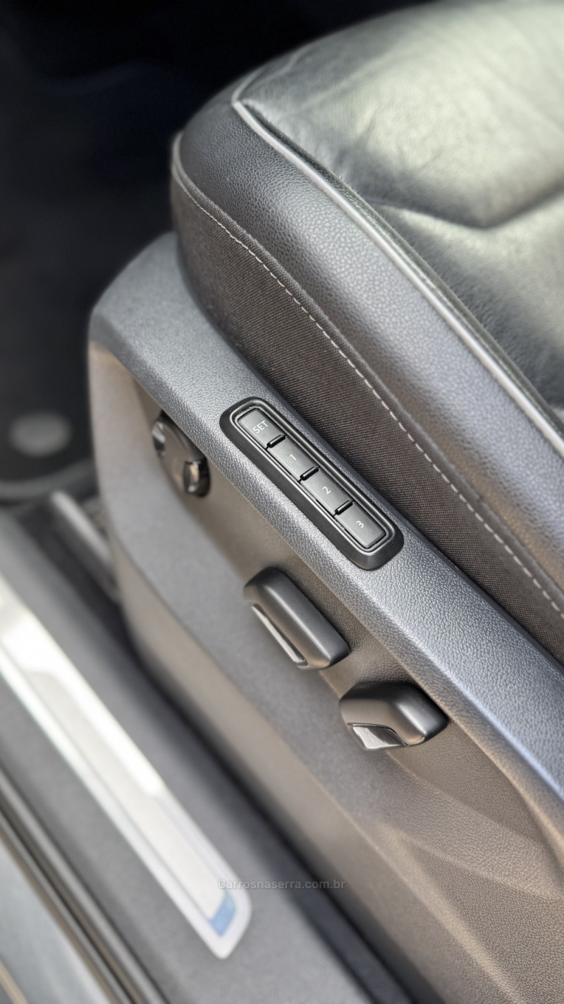 TIGUAN 2.0 ALLSPACE R-LINE 350 TSI 4X4 GASOLINA 4P - 2019 - NOVA PRATA