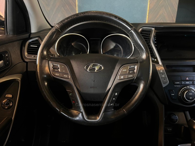 SANTA FÉ 3.5 MPFI GLS 7 LUGARES V6 24V 285CV GASOLINA 4P AUTOMÁTICO - 2015 - CAMPO BOM