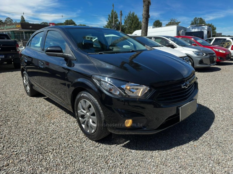 ONIX 1.0 JOY PLUS BLACK 8V FLEX 4P MANUAL - 2021 - CANELA
