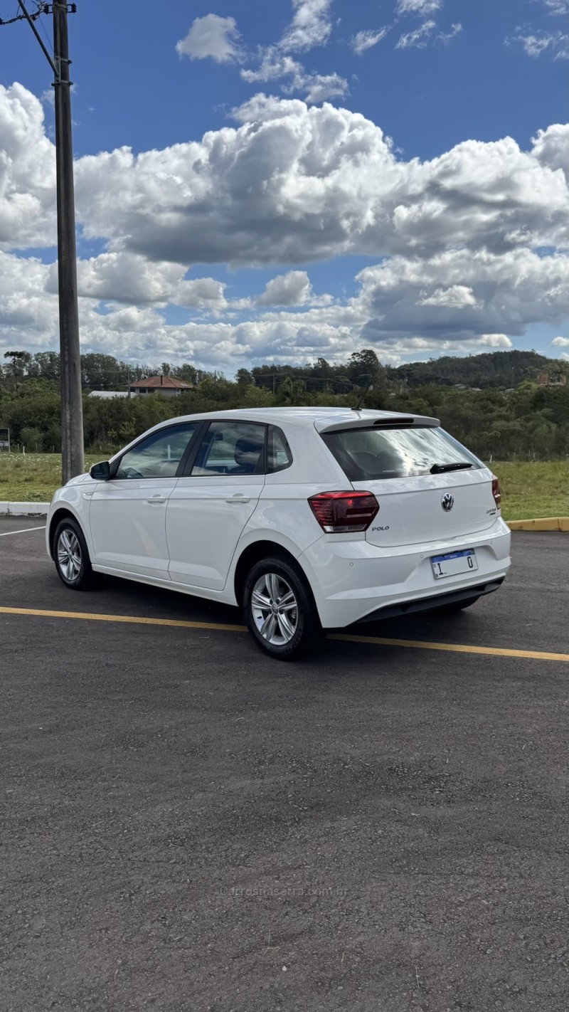 POLO 1.0 200 TSI COMFORTLINE AUTOMÁTICO - 2020 - CARLOS BARBOSA