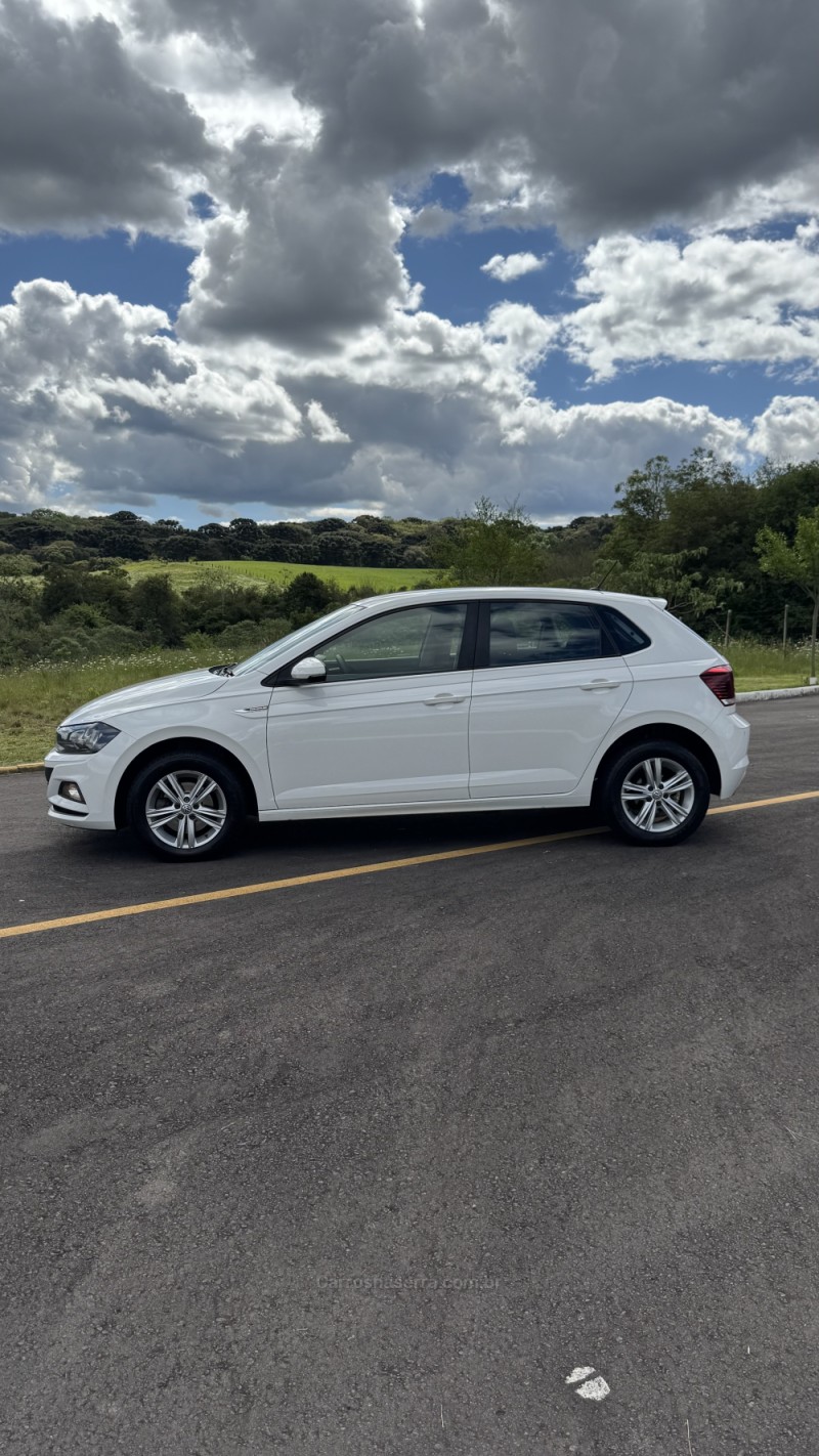 POLO 1.0 200 TSI COMFORTLINE AUTOMÁTICO - 2020 - CARLOS BARBOSA