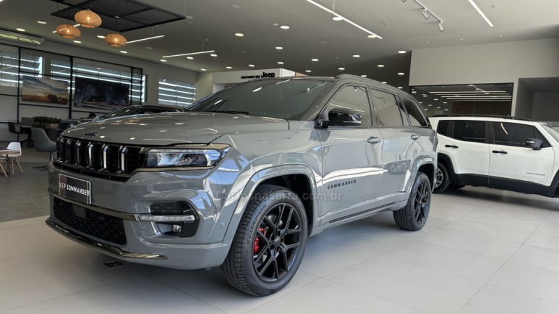 COMMANDER 2.0 HURRICANE BLACKHAWK 4X4 TURBO GASOLINA 4P AUTOMÁTICO - 2024 - CAXIAS DO SUL