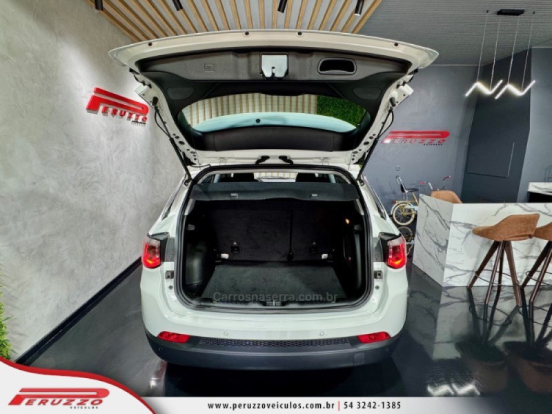 COMPASS 2.0 16V DIESEL LONGITUDE 4X4 AUTOMÁTICO - 2017 - NOVA PRATA