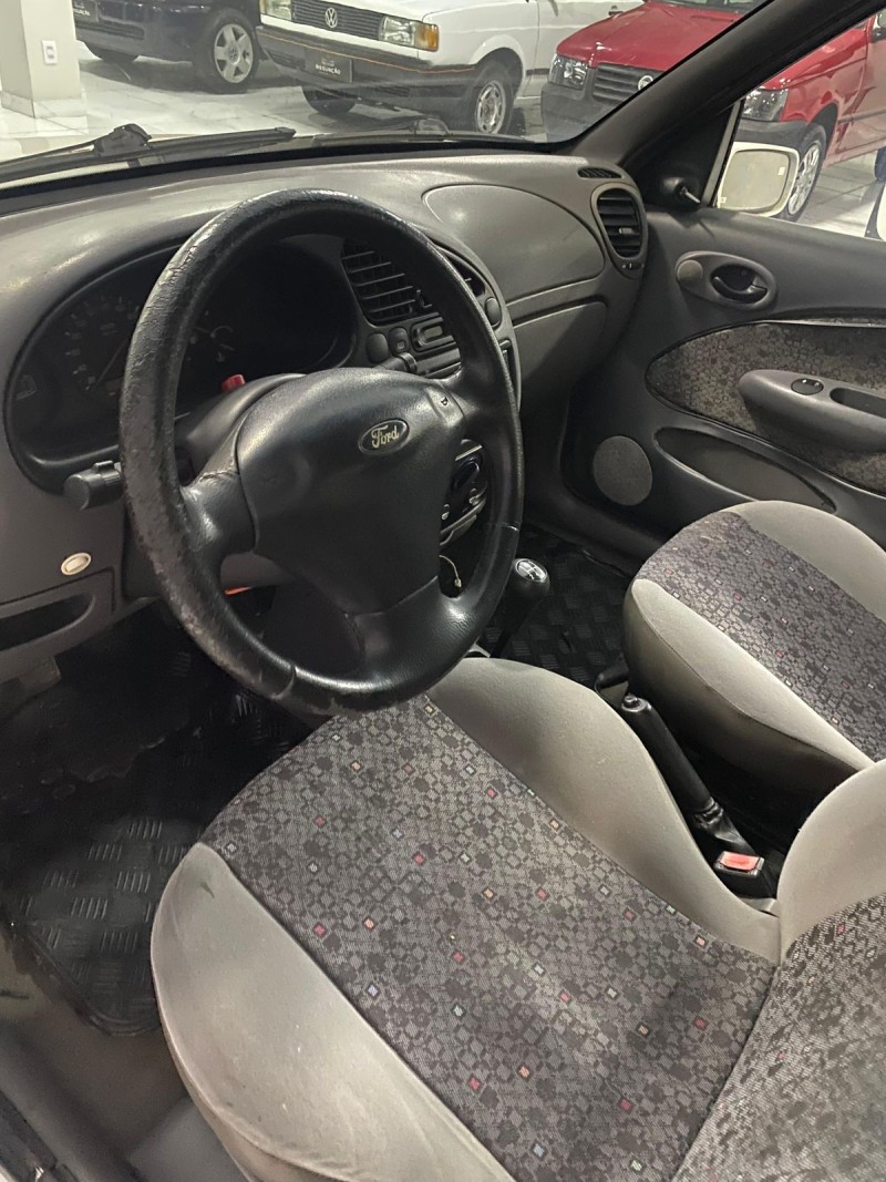 FIESTA 1.0 MPI GL CLASS 8V GASOLINA 4P MANUAL - 2001 - CAXIAS DO SUL
