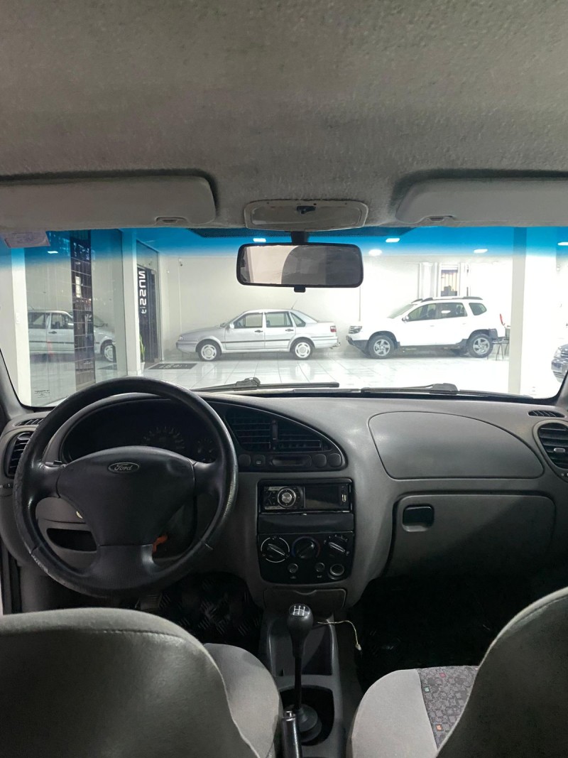 FIESTA 1.0 MPI GL CLASS 8V GASOLINA 4P MANUAL - 2001 - CAXIAS DO SUL