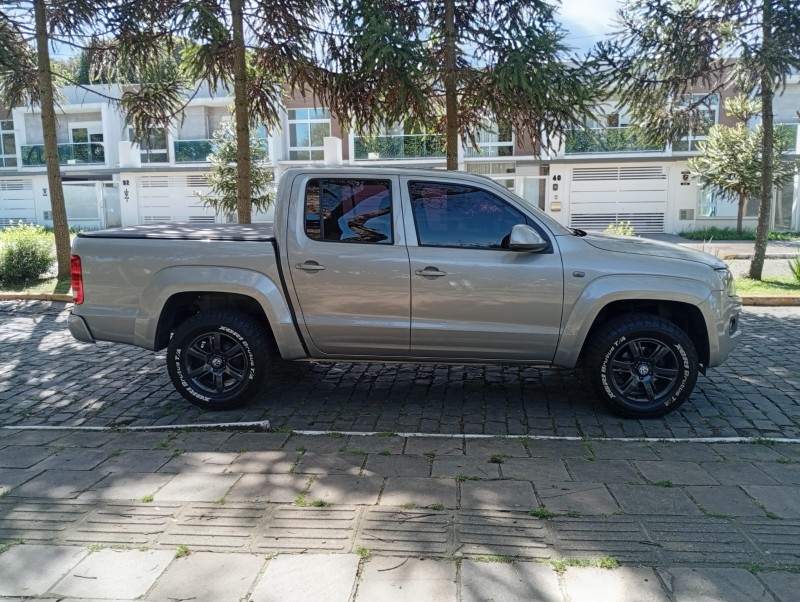 AMAROK 2.0 TRENDLINE 4X4 CD 16V TURBO INTERCOOLER DIESEL 4P AUTOMÁTICO - 2014 - FARROUPILHA