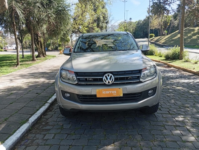 AMAROK 2.0 TRENDLINE 4X4 CD 16V TURBO INTERCOOLER DIESEL 4P AUTOMÁTICO - 2014 - FARROUPILHA