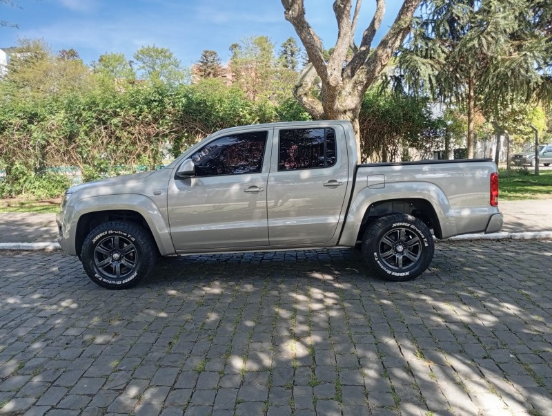 AMAROK 2.0 TRENDLINE 4X4 CD 16V TURBO INTERCOOLER DIESEL 4P AUTOMÁTICO - 2014 - FARROUPILHA