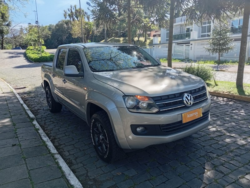 AMAROK 2.0 TRENDLINE 4X4 CD 16V TURBO INTERCOOLER DIESEL 4P AUTOMÁTICO - 2014 - FARROUPILHA